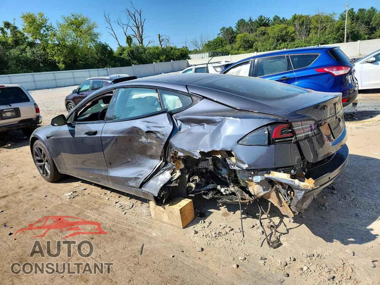 TESLA MODEL S 2023 - 5YJSA1E54PF520164