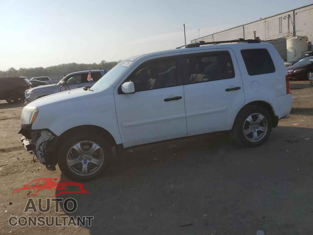 HONDA PILOT 2015 - 5FNYF4H57FB033418