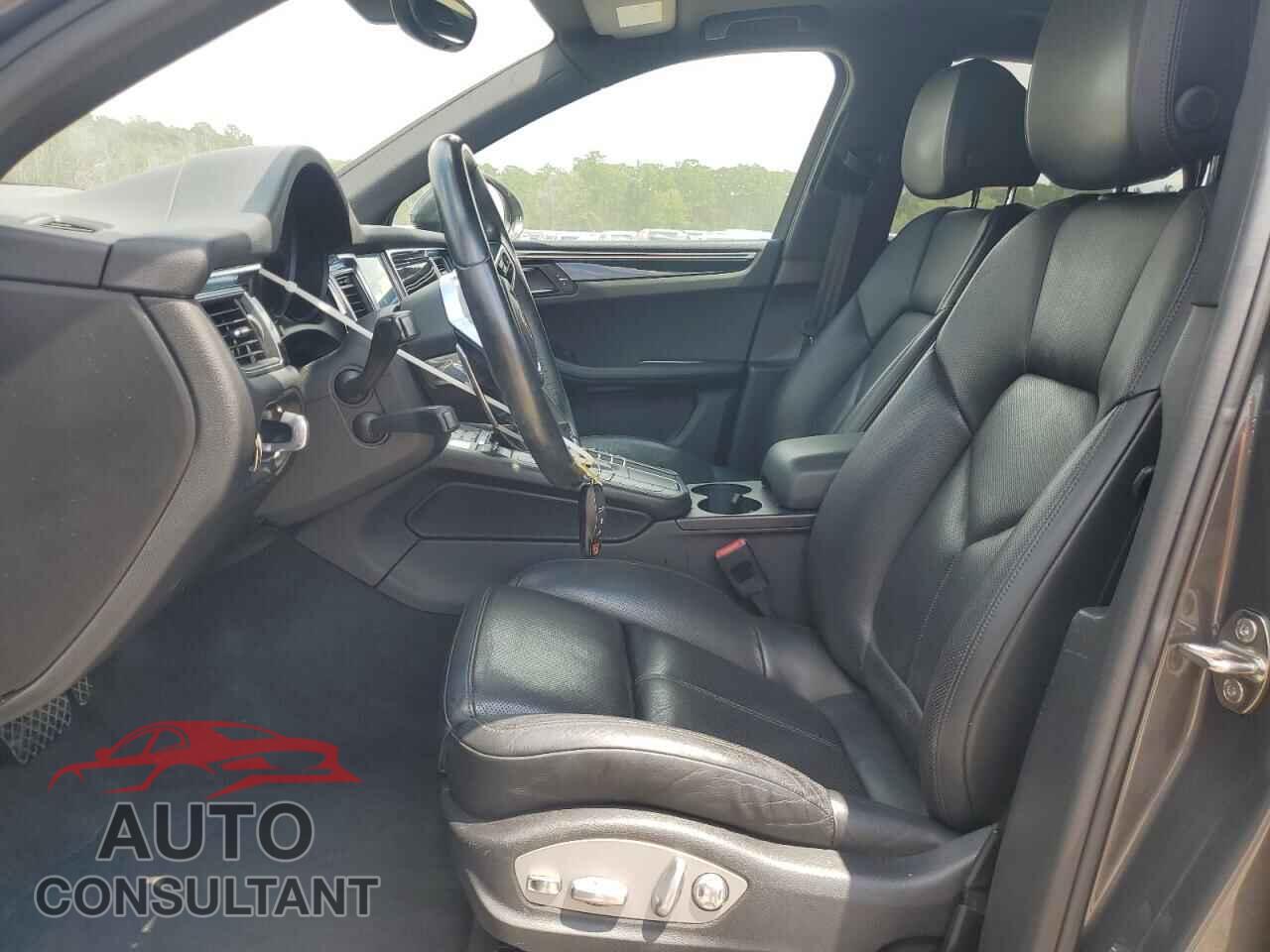 PORSCHE MACAN 2018 - WP1AA2A55JLB00018