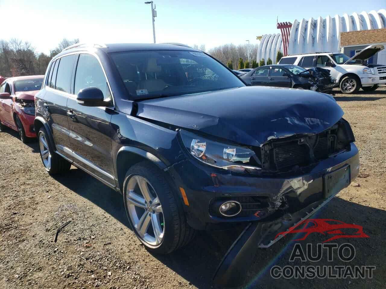 VOLKSWAGEN TIGUAN 2016 - WVGBV7AX9GW094025