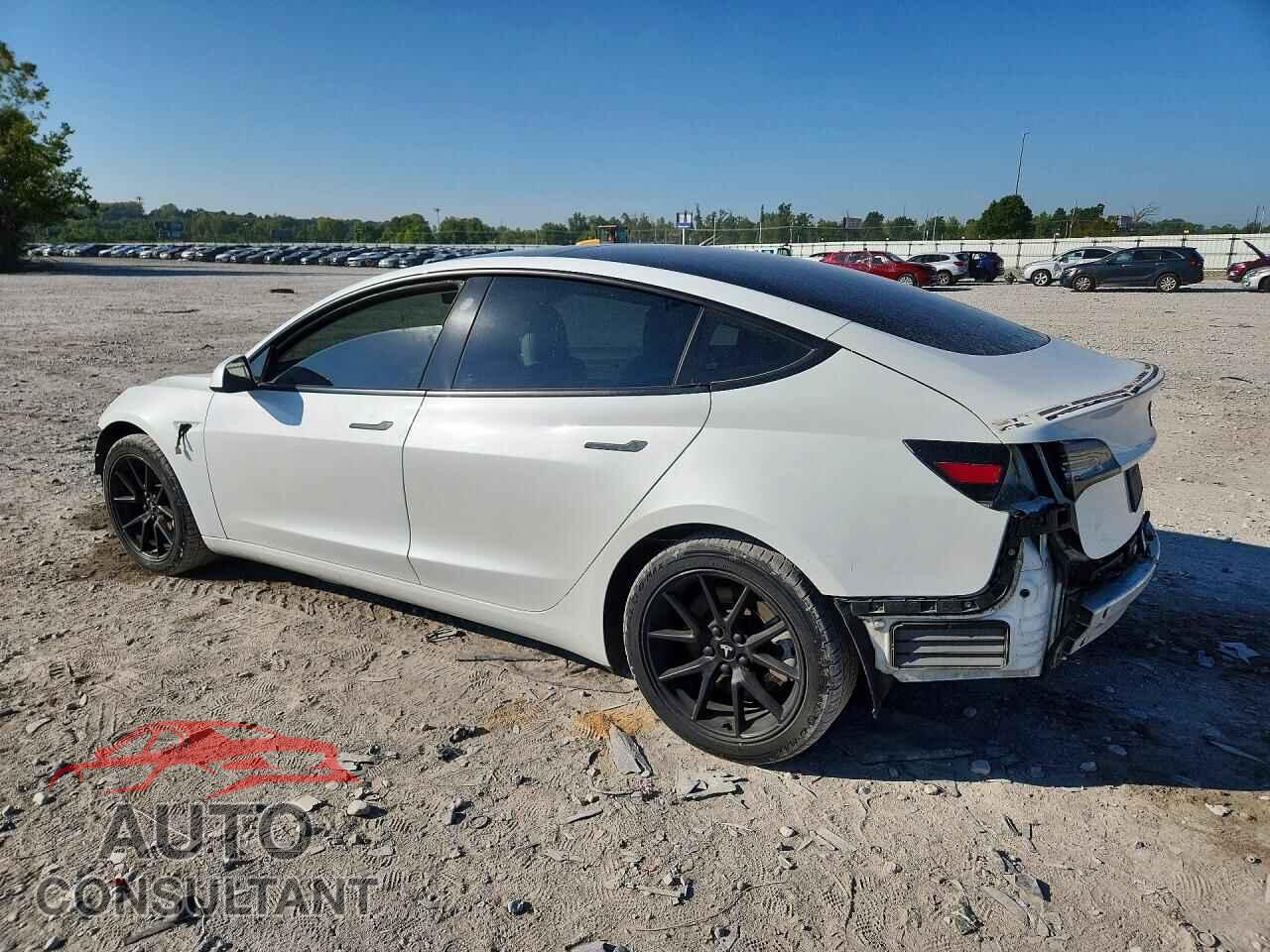 TESLA MODEL 3 2021 - 5YJ3E1EB3MF856057