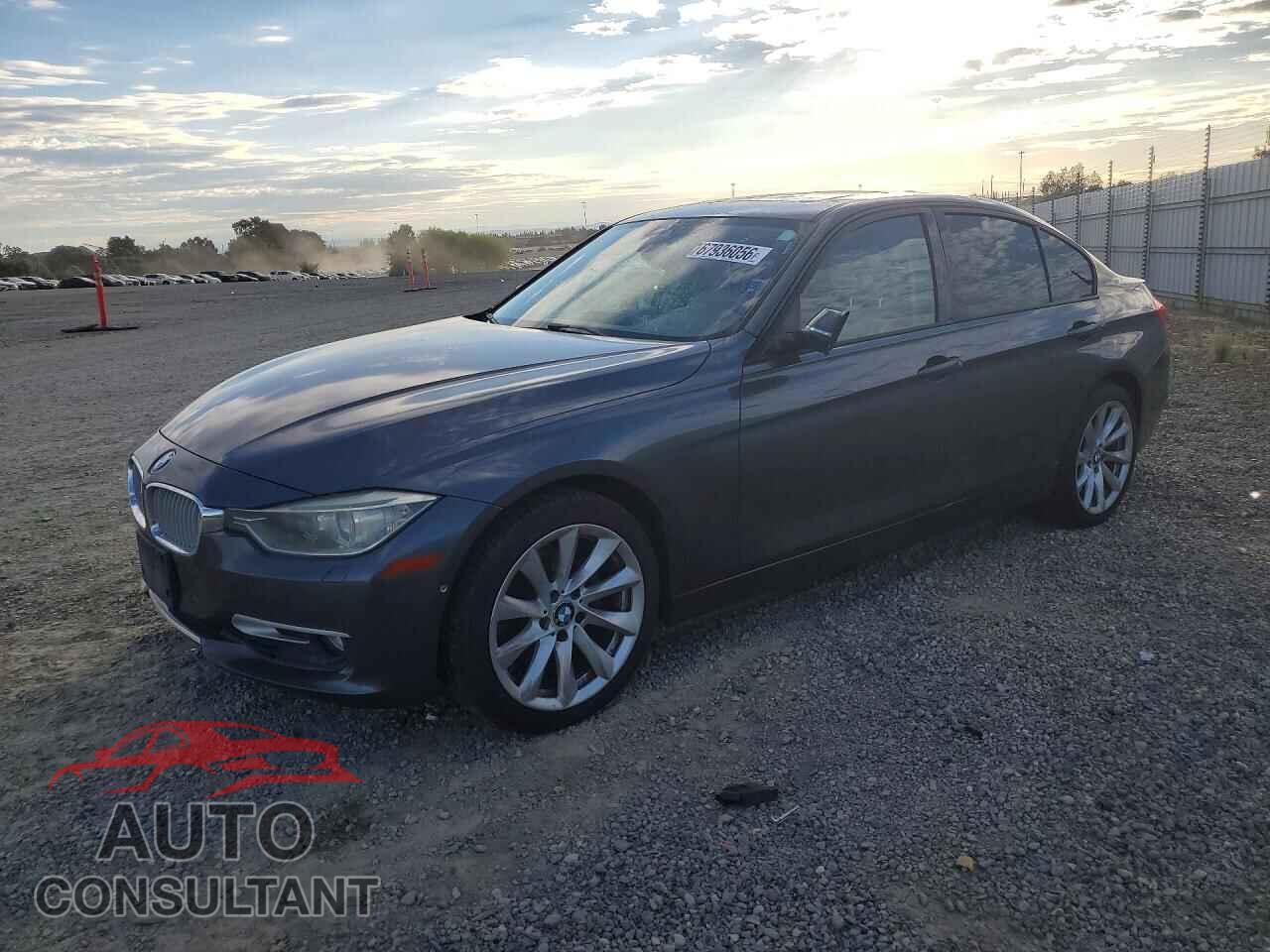 BMW 3 SERIES 2012 - WBA3A5C54CF341947
