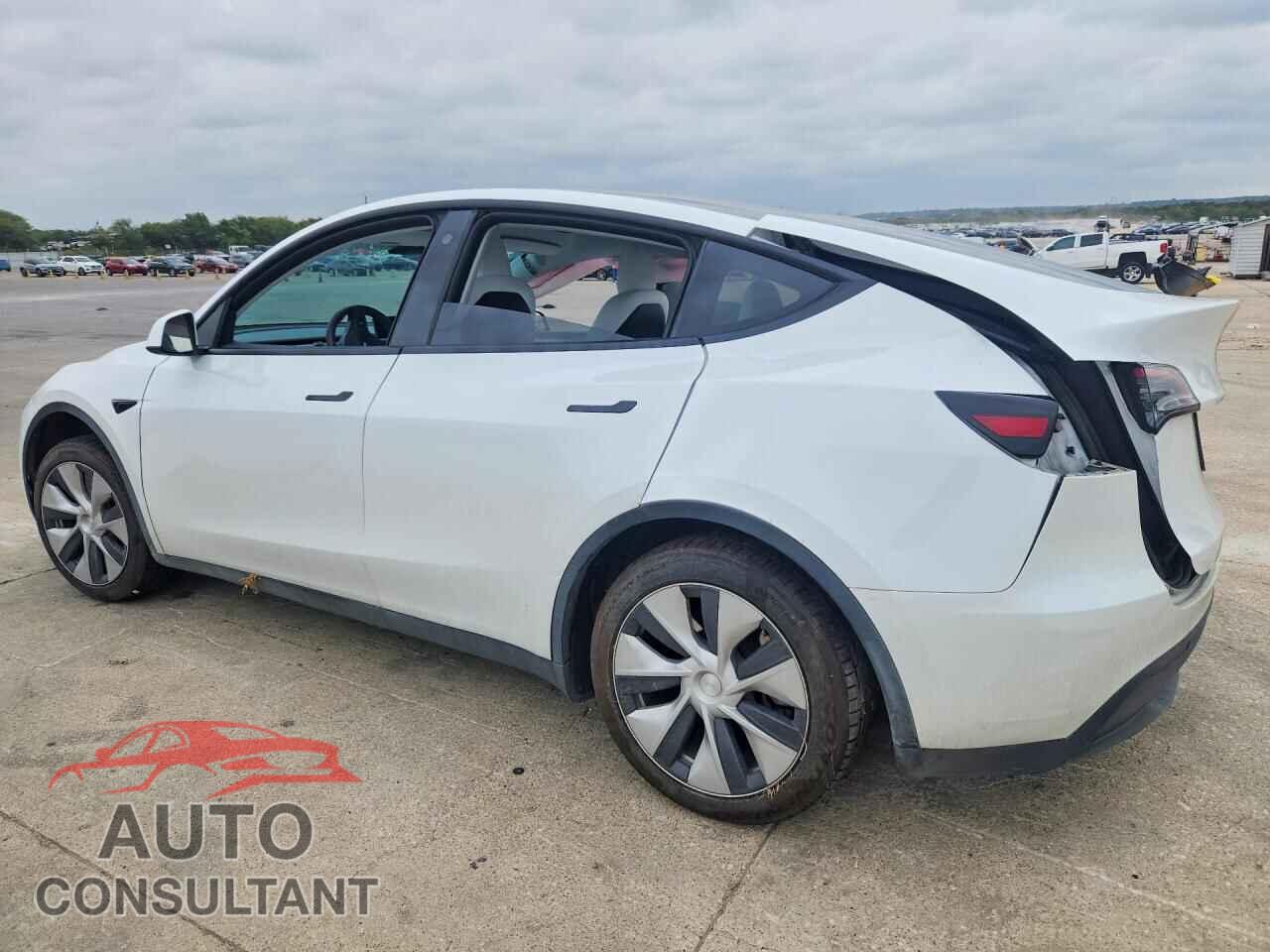 TESLA MODEL Y 2023 - 7SAYGDEEXPF615728