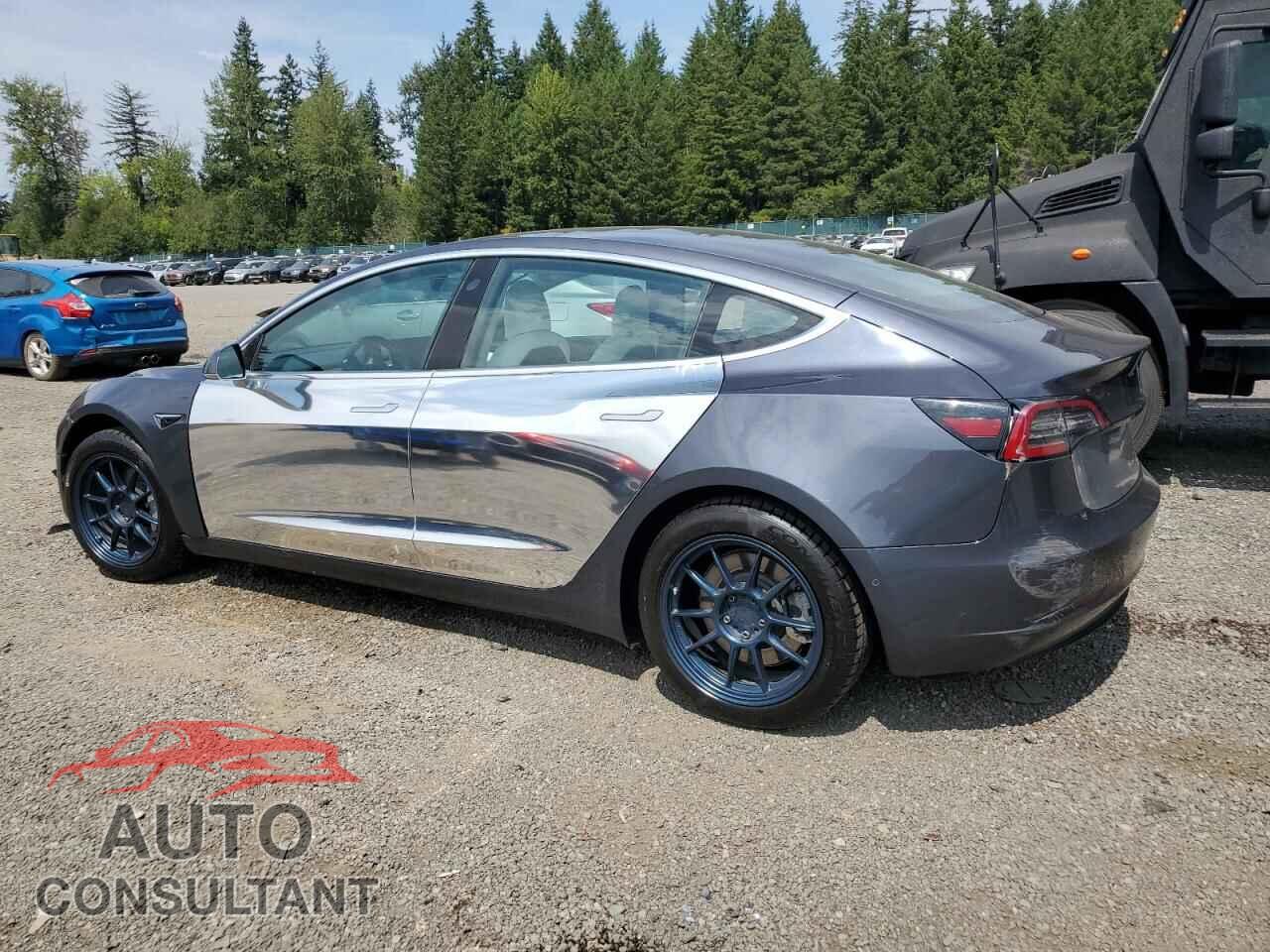 TESLA MODEL 3 2018 - 5YJ3E1EA5JF155961