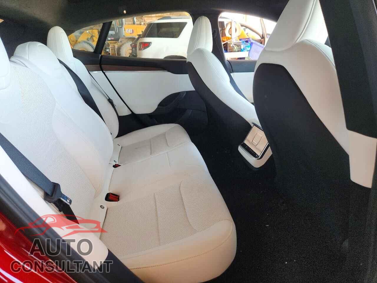 TESLA MODEL S 2024 - 5YJSA1E56RF539558