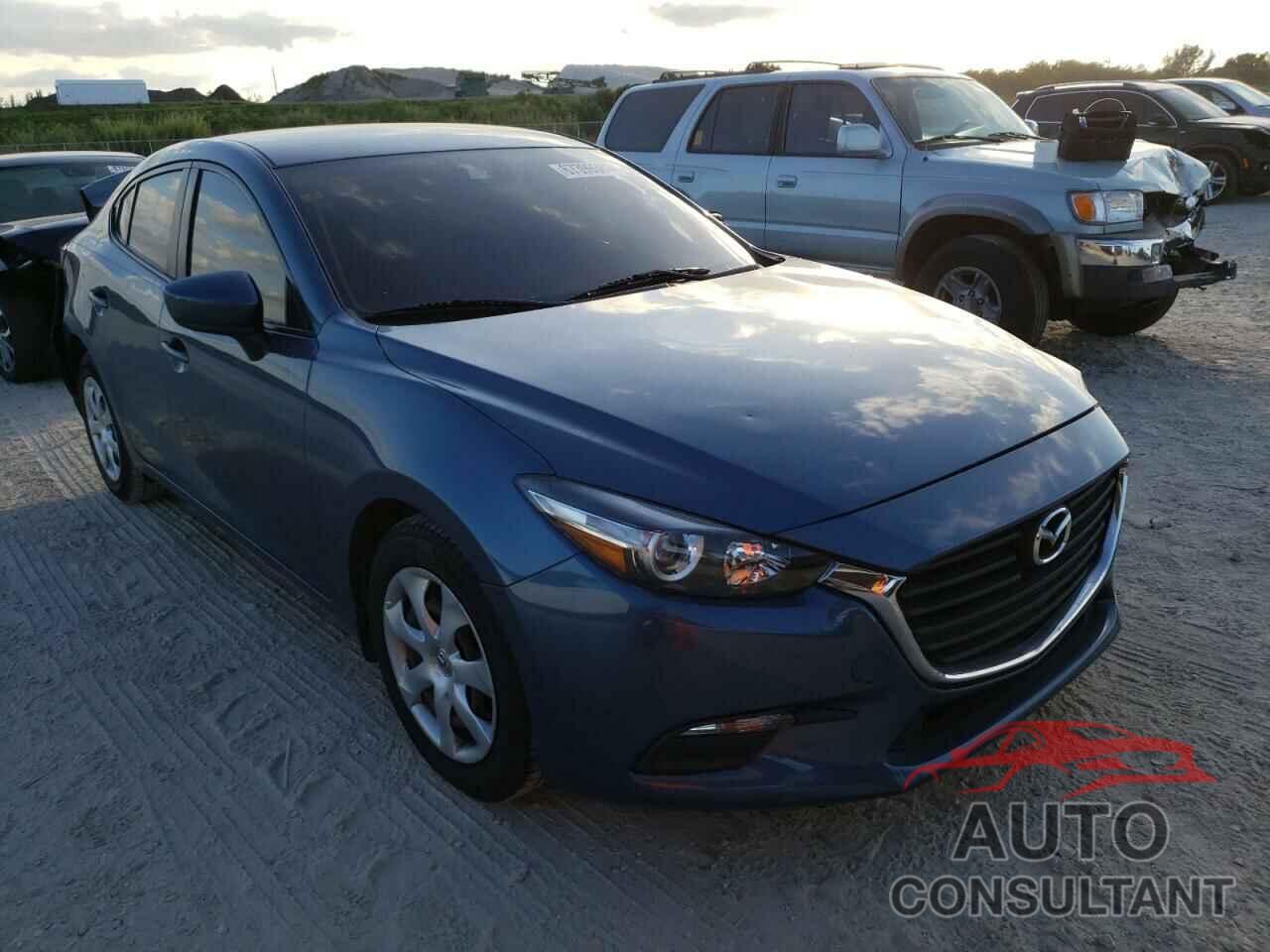 MAZDA 3 2018 - 3MZBN1U70JM162276