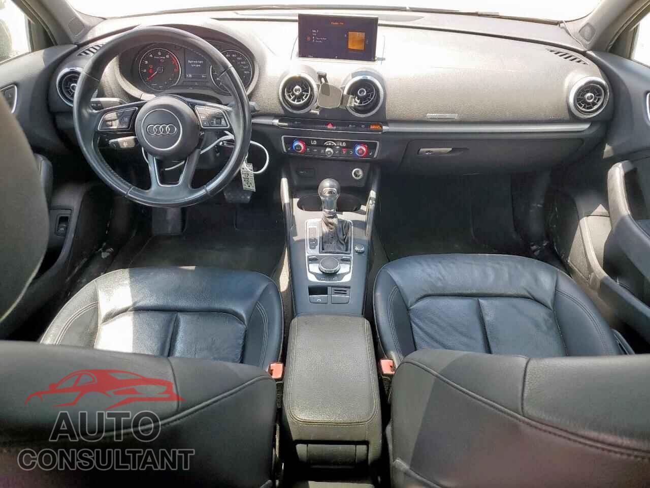 AUDI A3 2018 - WAUAUGFF6J1020713