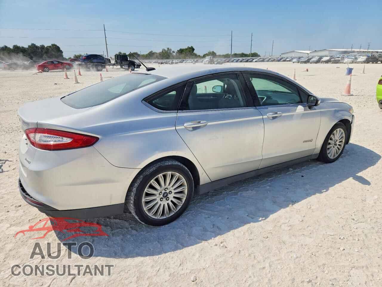 FORD FUSION 2015 - 3FA6P0UU9FR199342