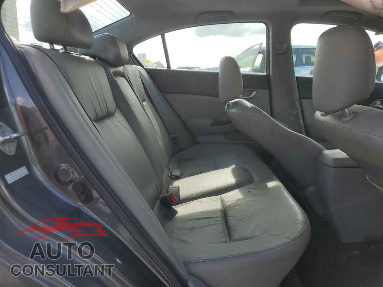 HONDA CIVIC 2012 - 2HGFB2F96CH516726