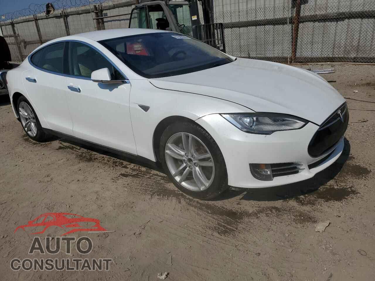 TESLA MODEL S 2013 - 5YJSA1CN2DFP08891