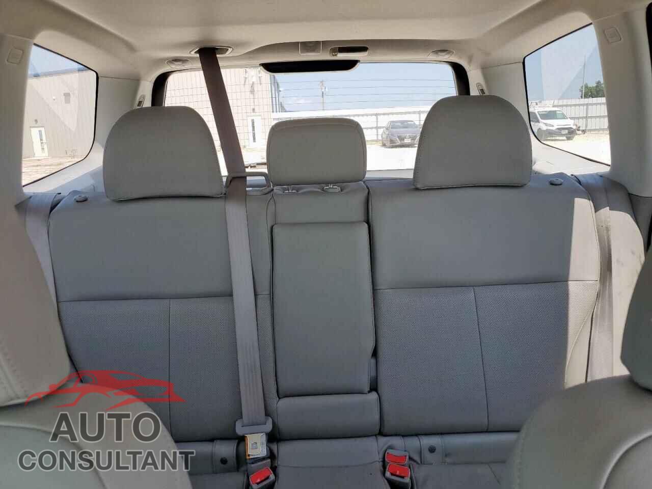 SUBARU FORESTER 2013 - JF2SHAEC4DH422517