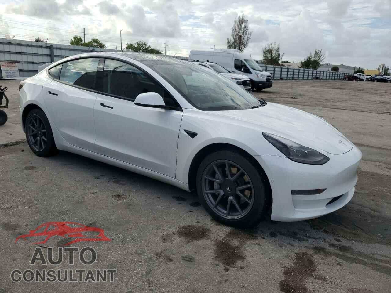 TESLA MODEL 3 2021 - 5YJ3E1EA8MF057933