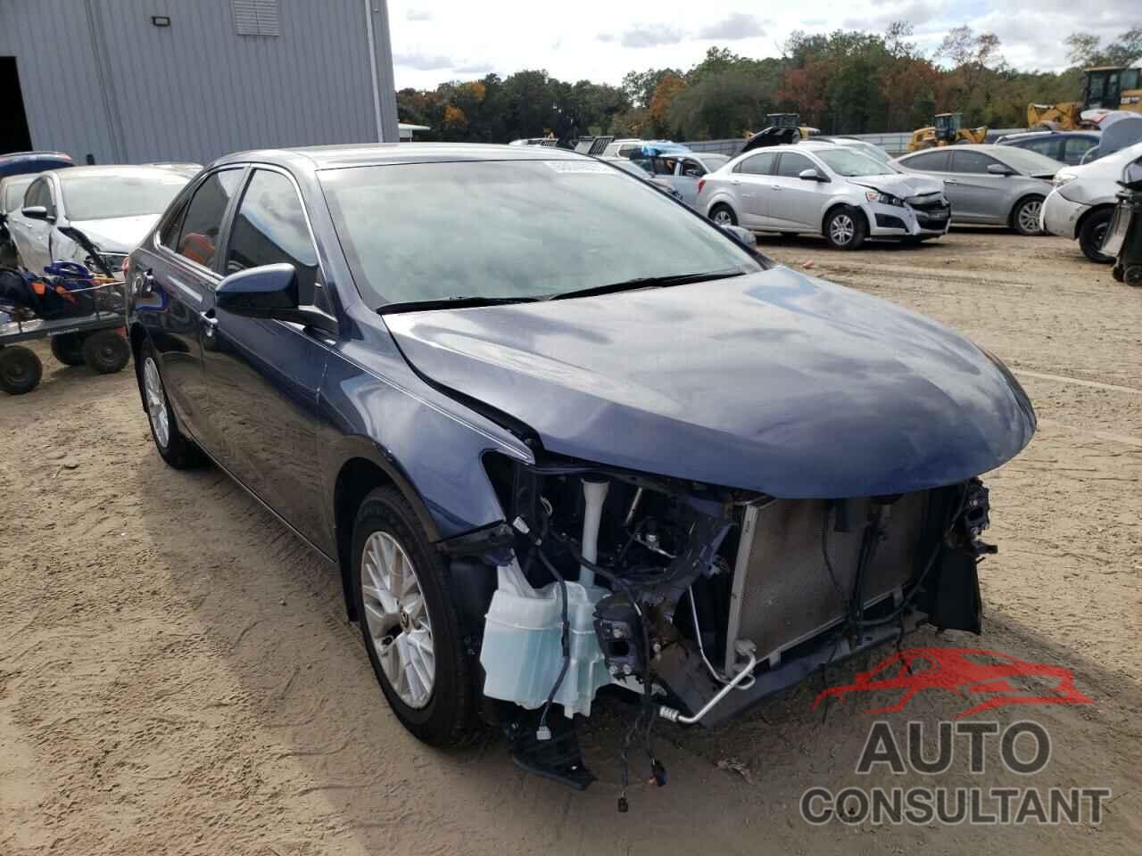 TOYOTA CAMRY 2016 - 4T4BF1FK7GR549155