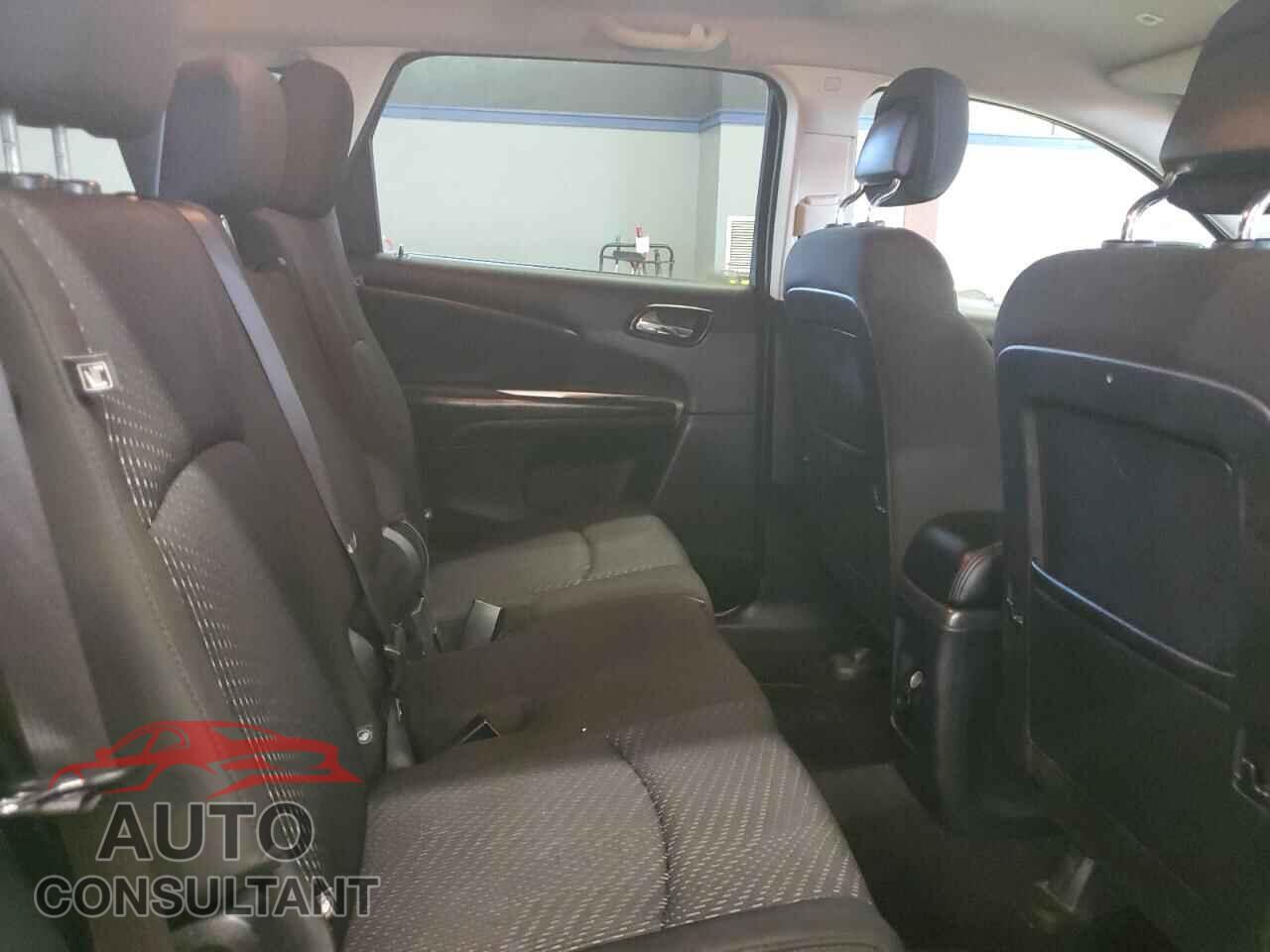 DODGE JOURNEY 2019 - 3C4PDCBB4KT779279