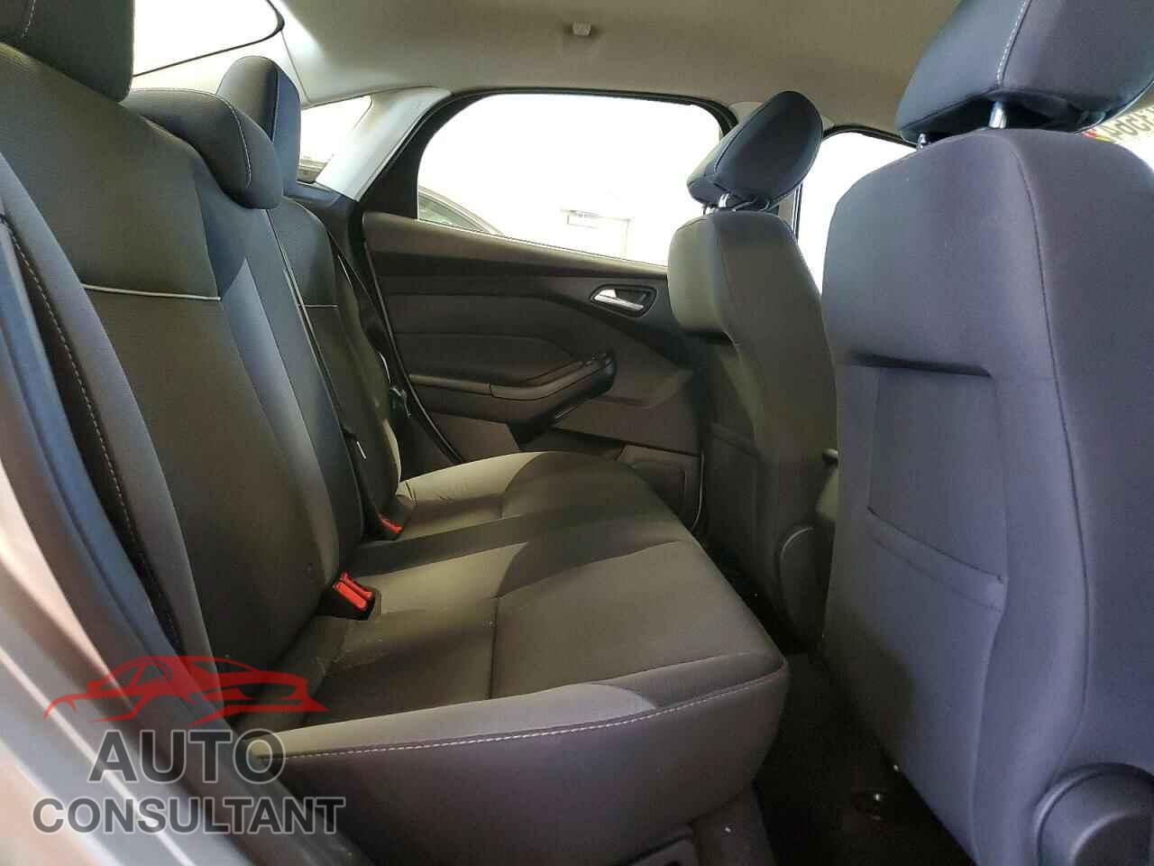 FORD FOCUS 2013 - 1FADP3F20DL177472