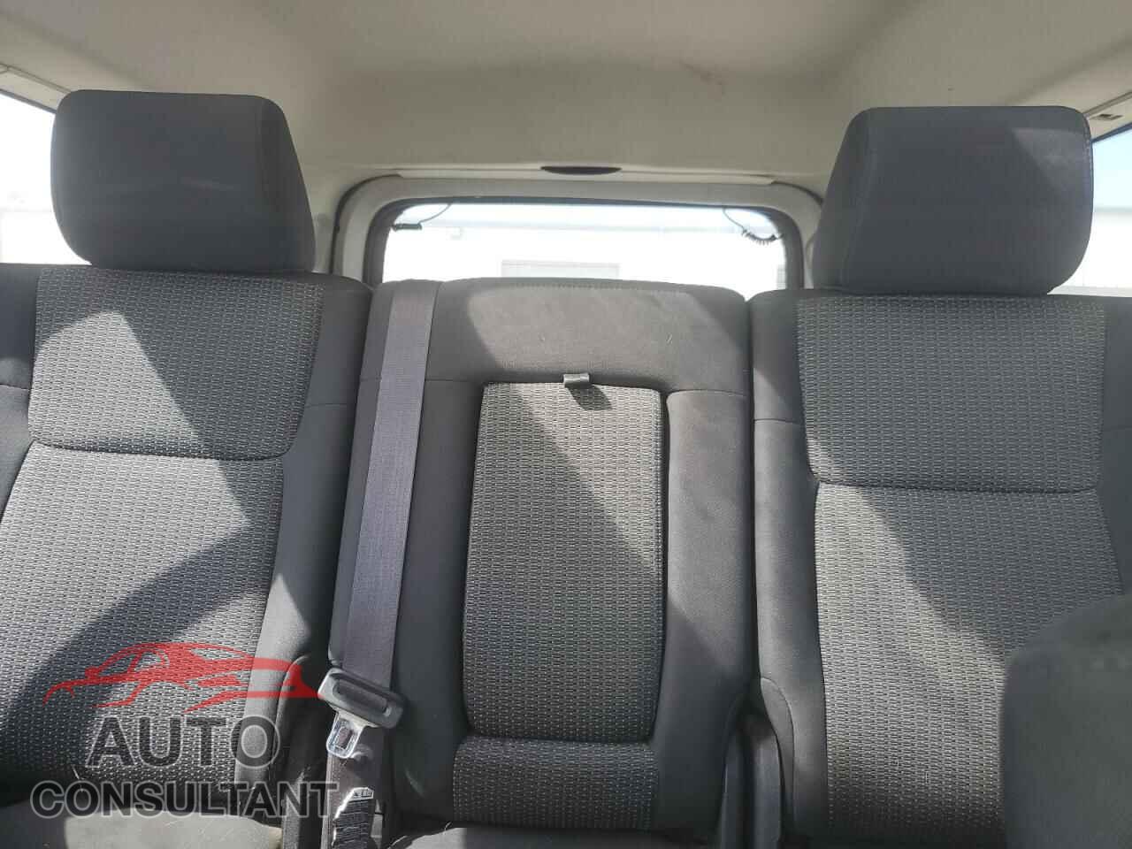 JEEP COMMANDER 2009 - 1J8HG48K19C517601