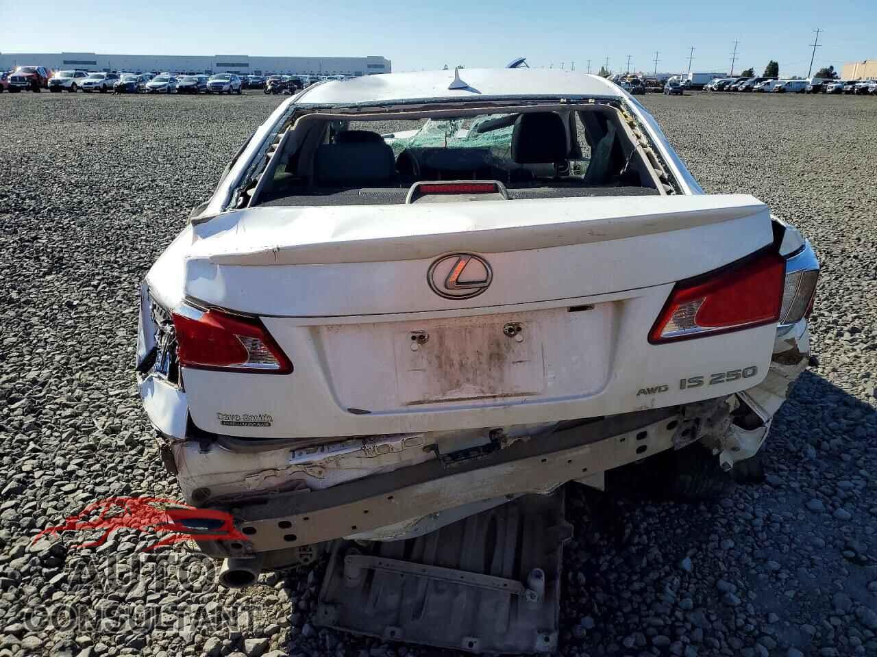LEXUS IS 2013 - JTHCF5C25D5063415