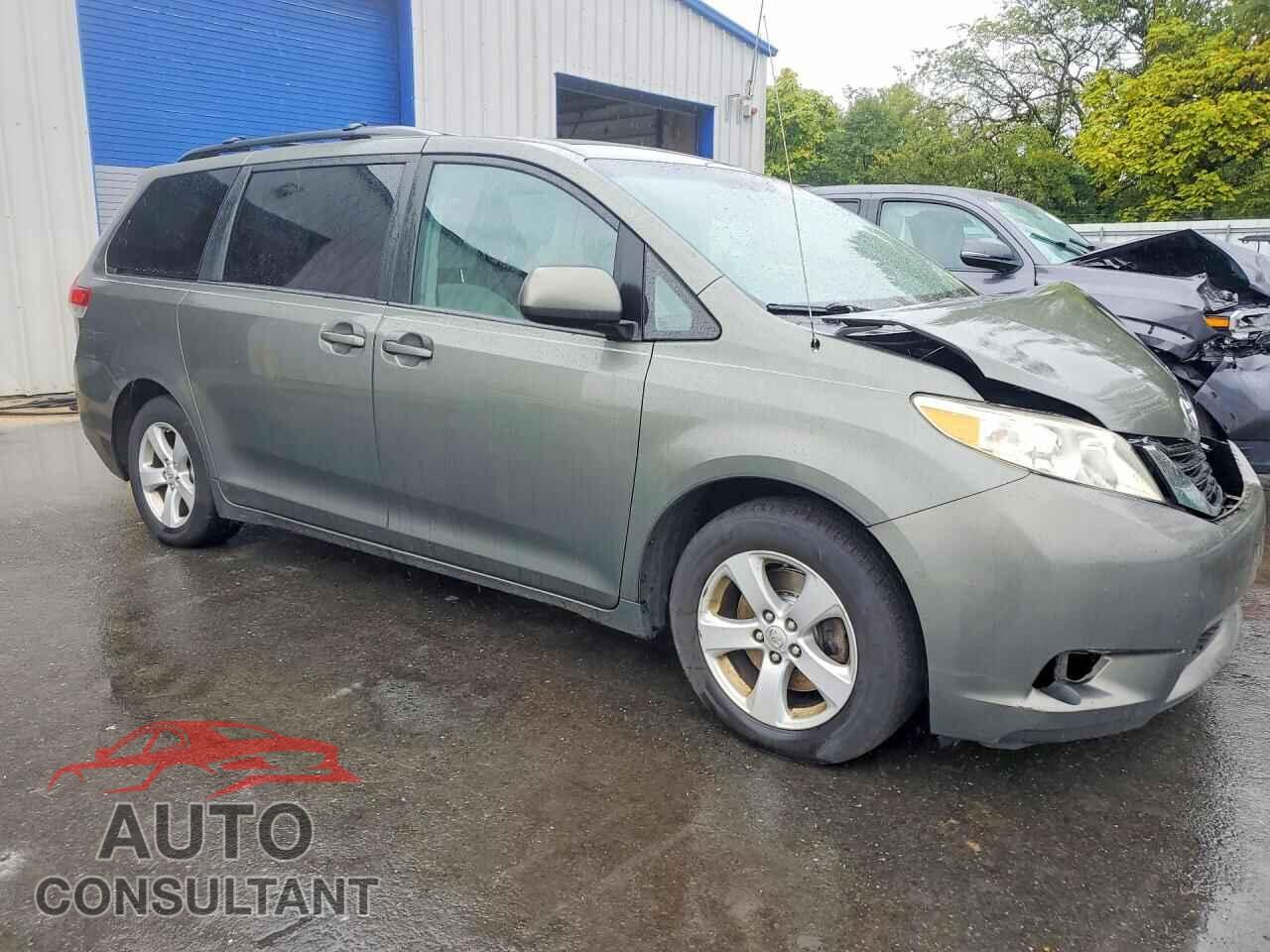 TOYOTA SIENNA 2011 - 5TDKK3DC2BS086002