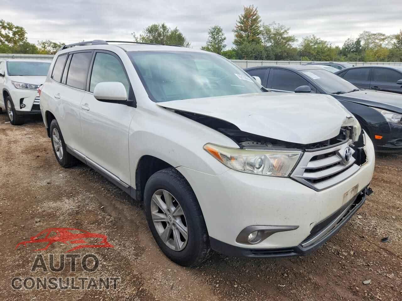 TOYOTA HIGHLANDER 2013 - 5TDBK3EH8DS212067