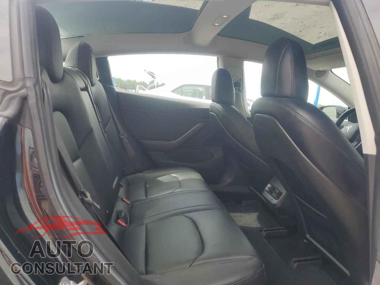 TESLA MODEL 3 2018 - 5YJ3E1EA6JF014977