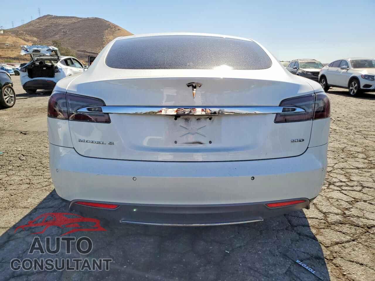 TESLA MODEL S 2015 - 5YJSA1E2XFF103720