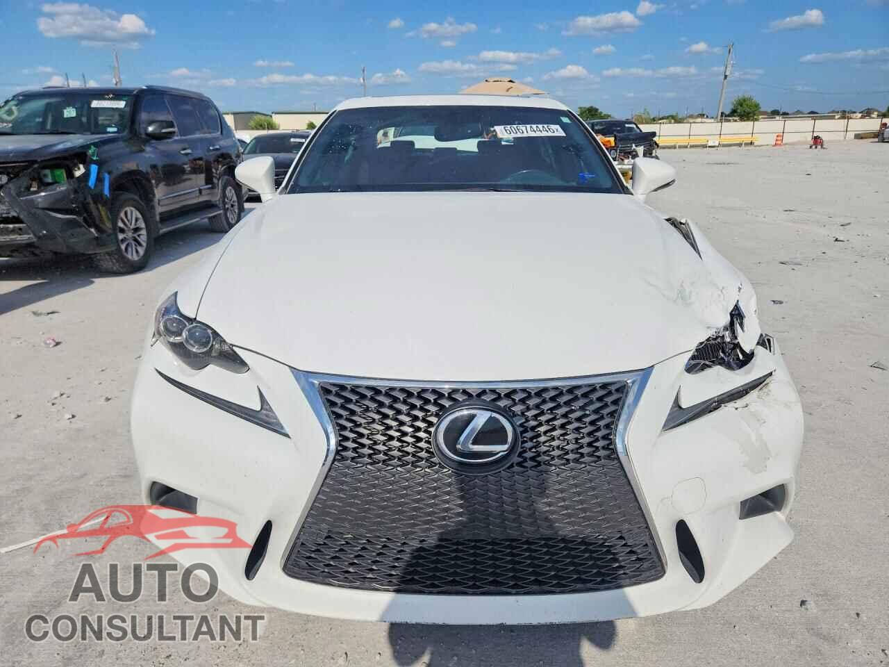 LEXUS IS 2016 - JTHBA1D2XG5010358