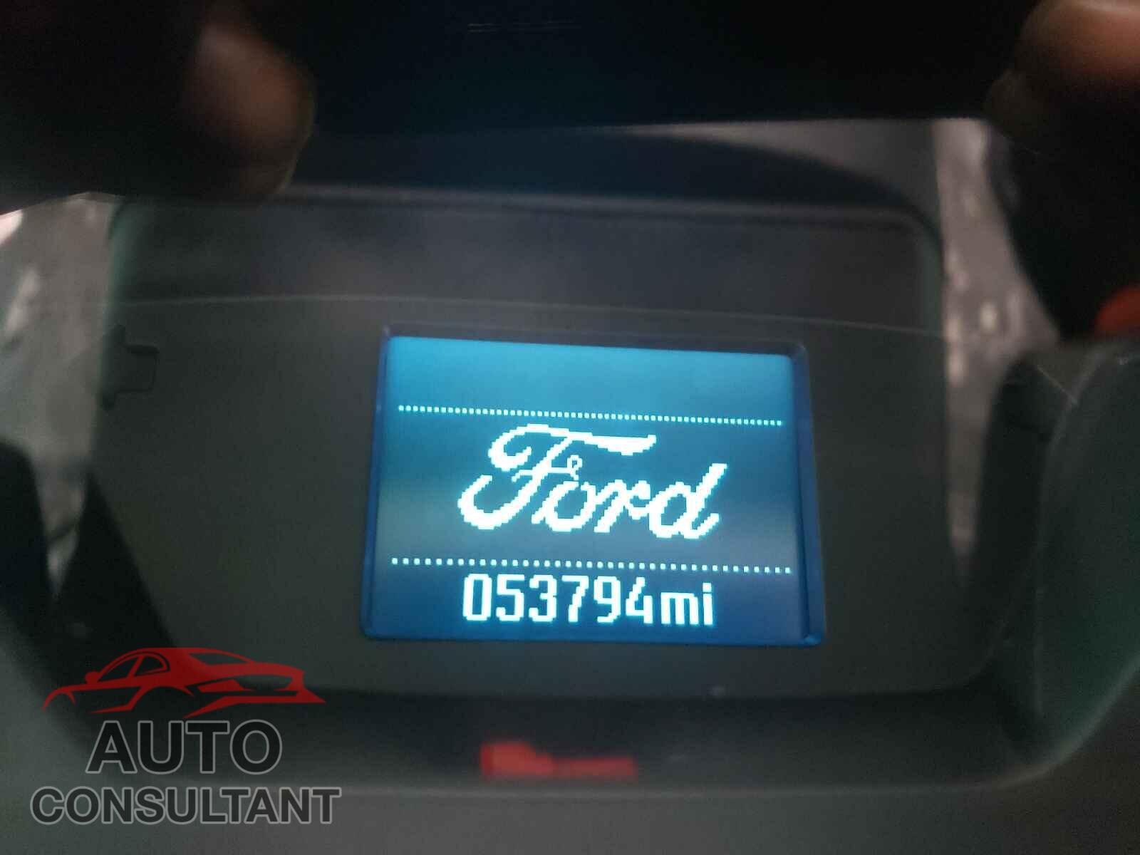 FORD TRANSIT CO 2017 - 1FTYR1ZG3HKB48352