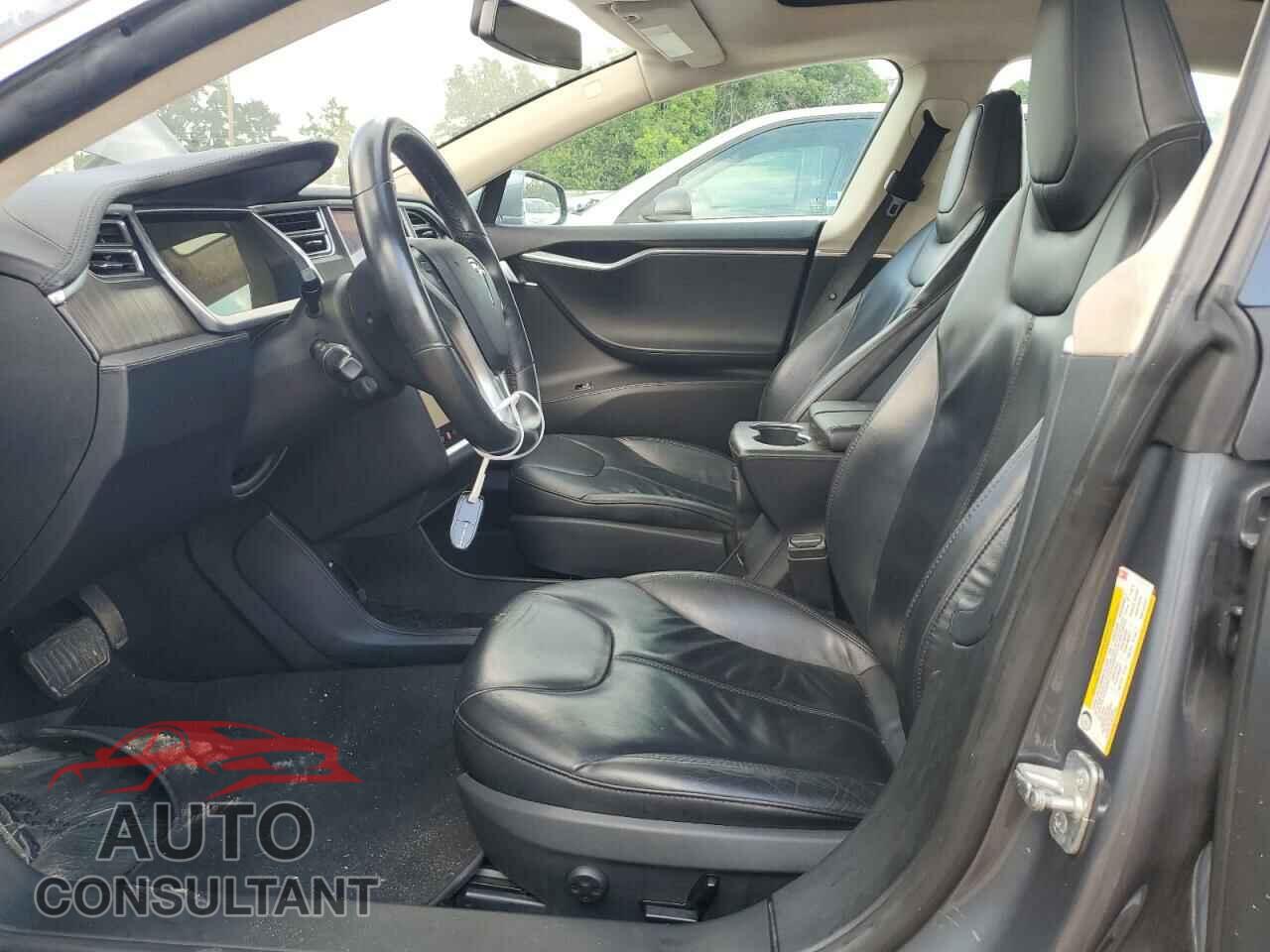 TESLA MODEL S 2013 - 5YJSA1CG6DFP21533
