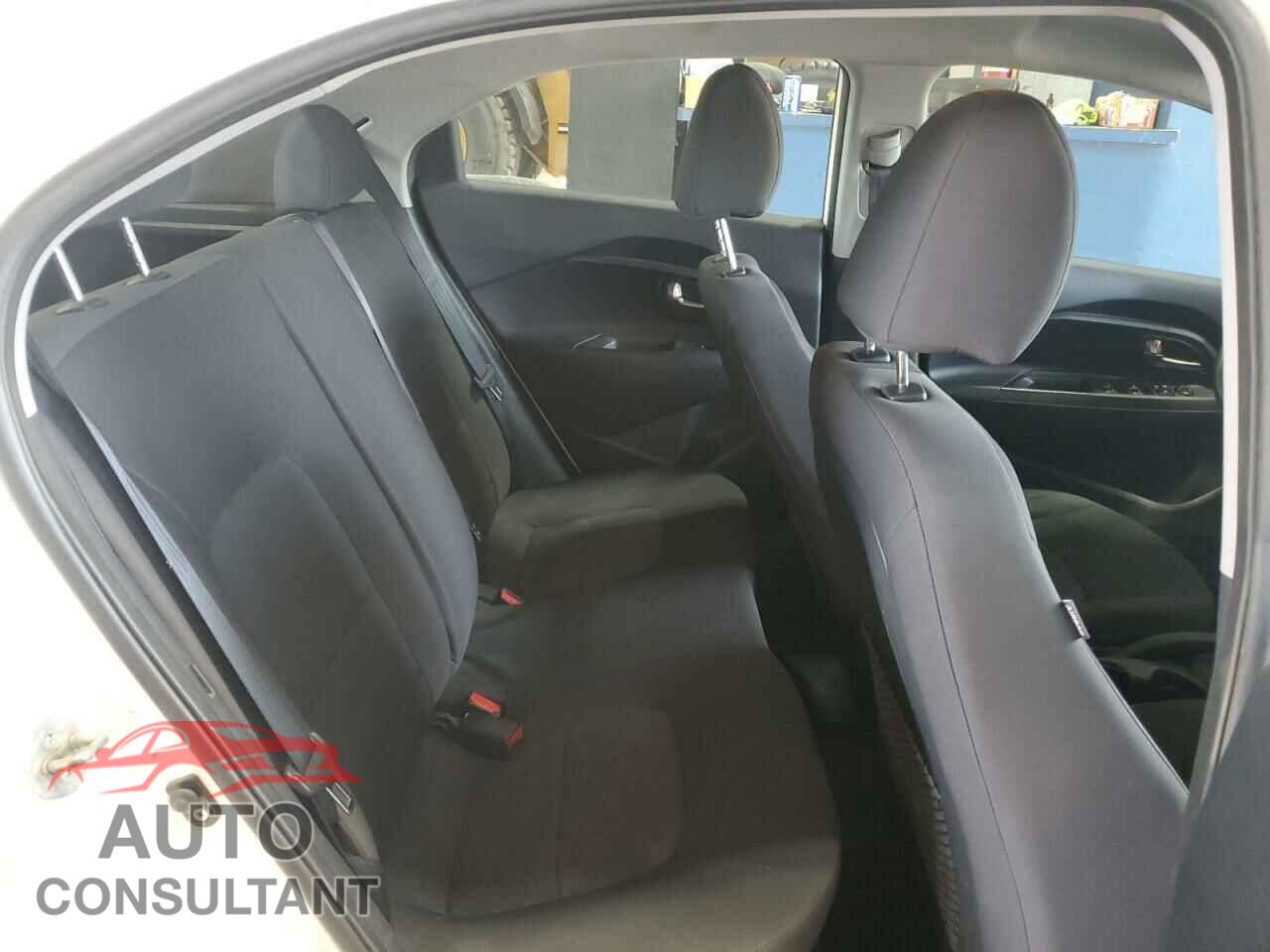 KIA RIO 2012 - KNADM5A35C6033179
