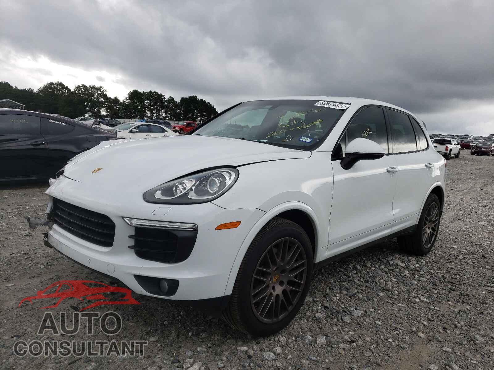 PORSCHE CAYENNE 2017 - WP1AA2A23HKA84777