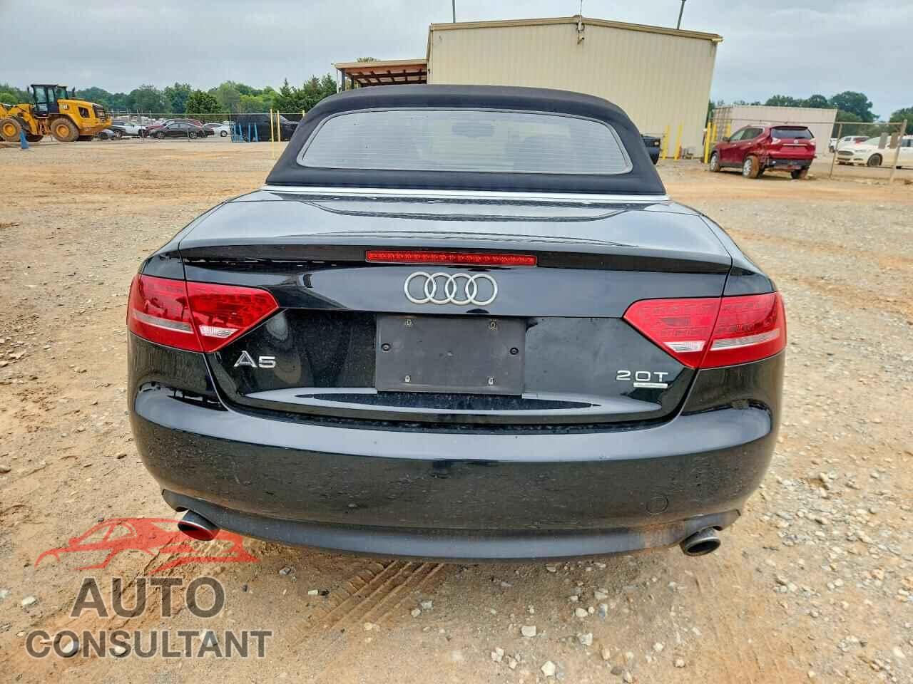 AUDI A5 2012 - WAULFAFH3CN000819
