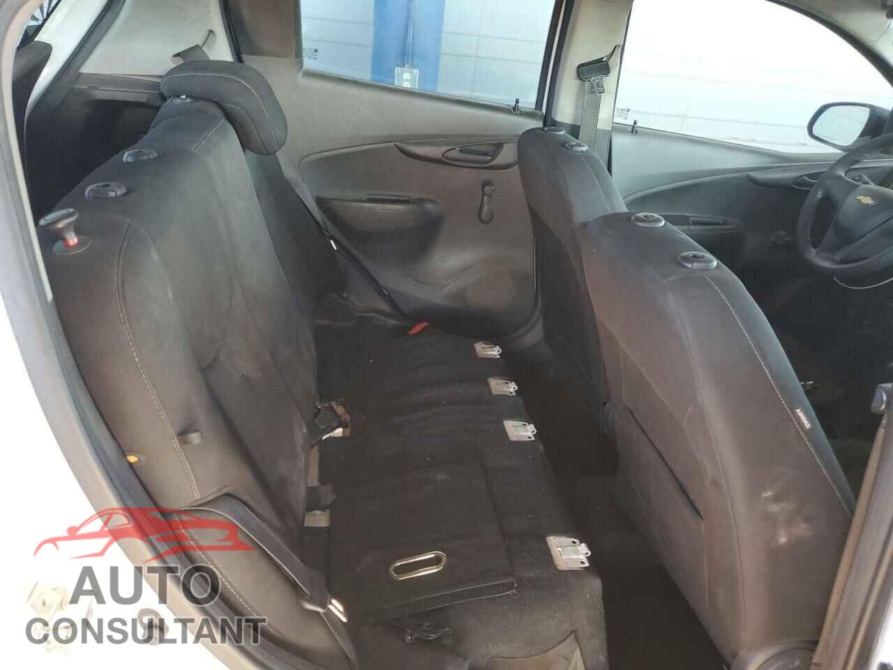 CHEVROLET SPARK 2017 - KL8CA6SA9HC724369