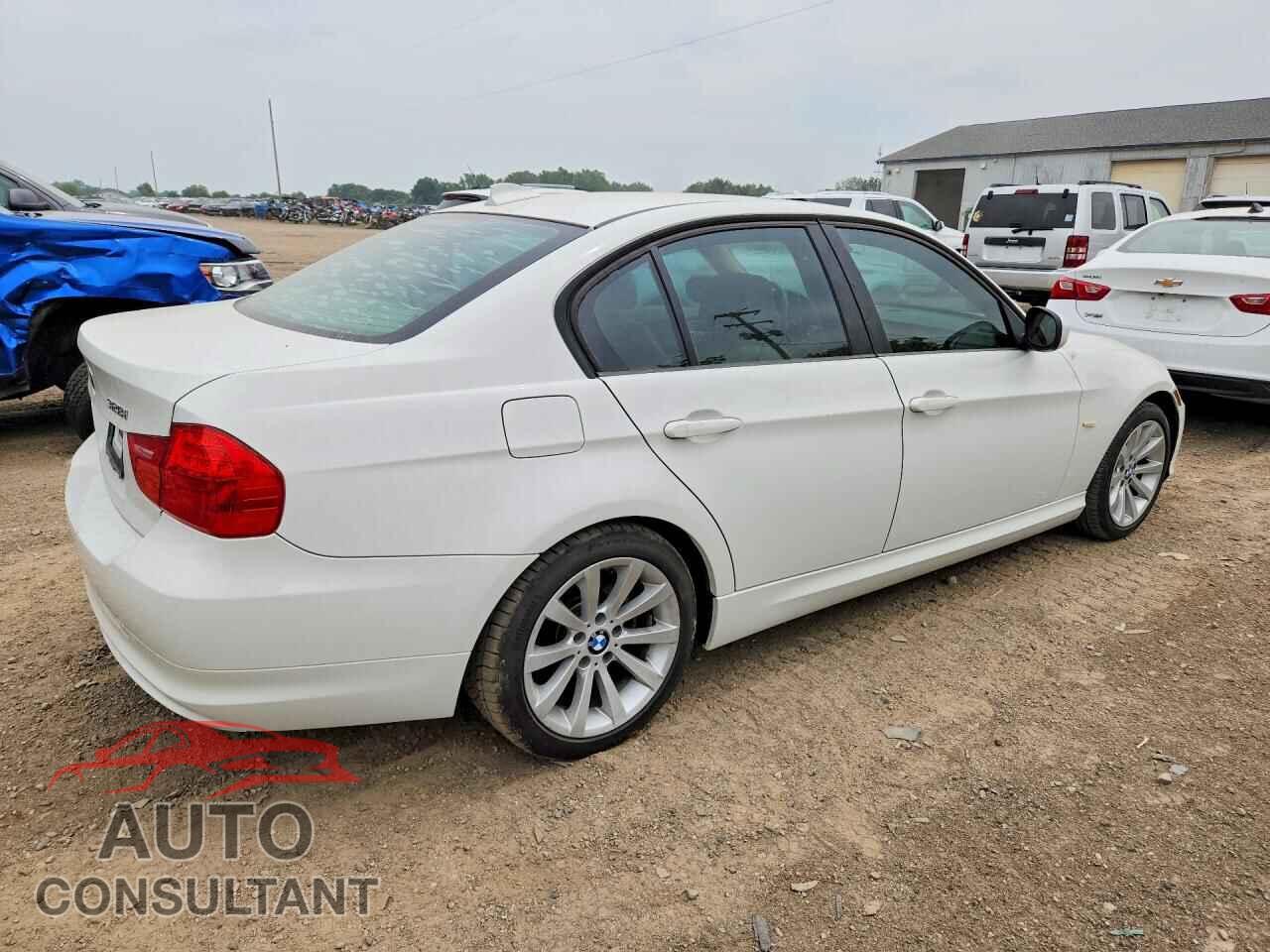BMW 3 SERIES 2011 - WBAPH7C57BE850556