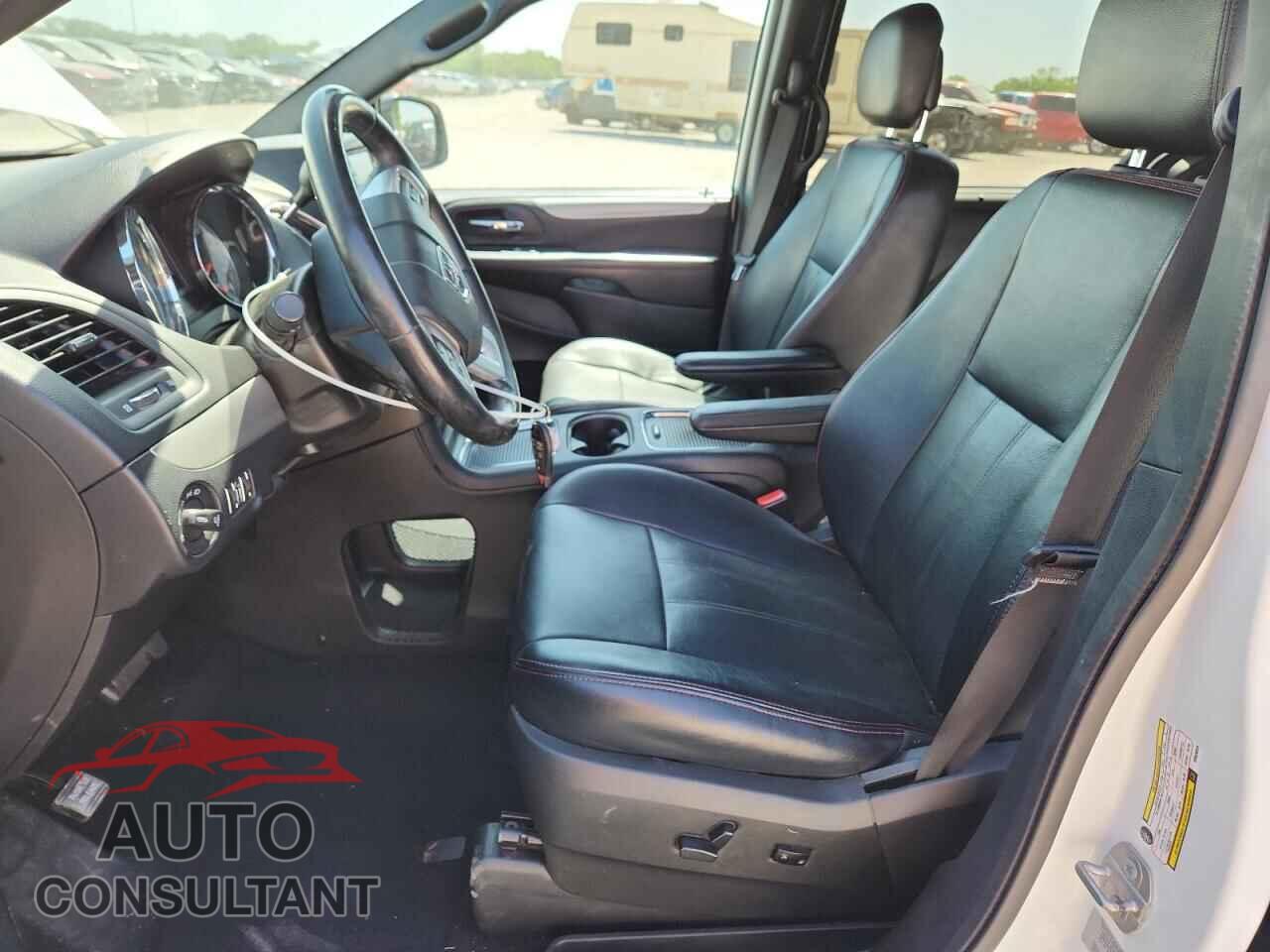 DODGE CARAVAN 2017 - 2C4RDGEGXHR828326