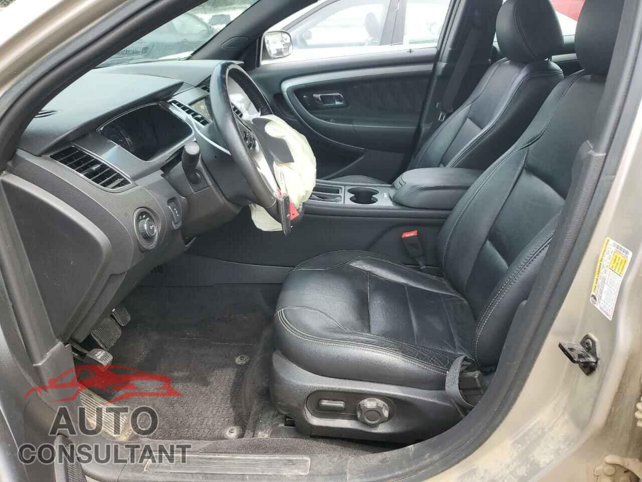 FORD TAURUS 2018 - 1FAHP2H85JG102980