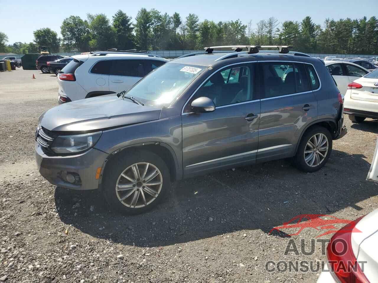 VOLKSWAGEN TIGUAN 2012 - WVGAV7AX4CW000428