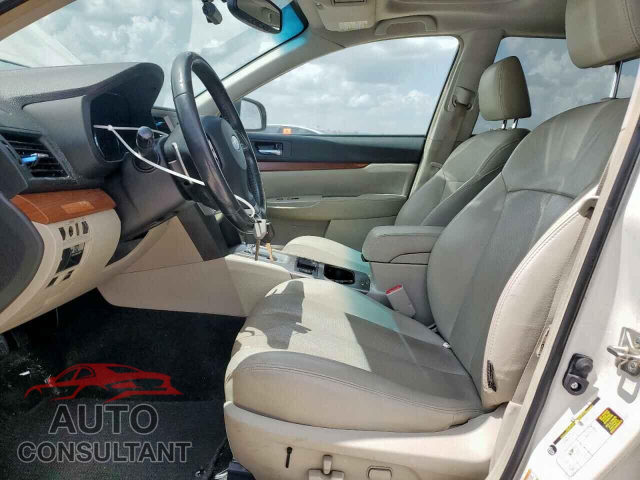 SUBARU OUTBACK 2013 - 4S4BREKC5D2220341