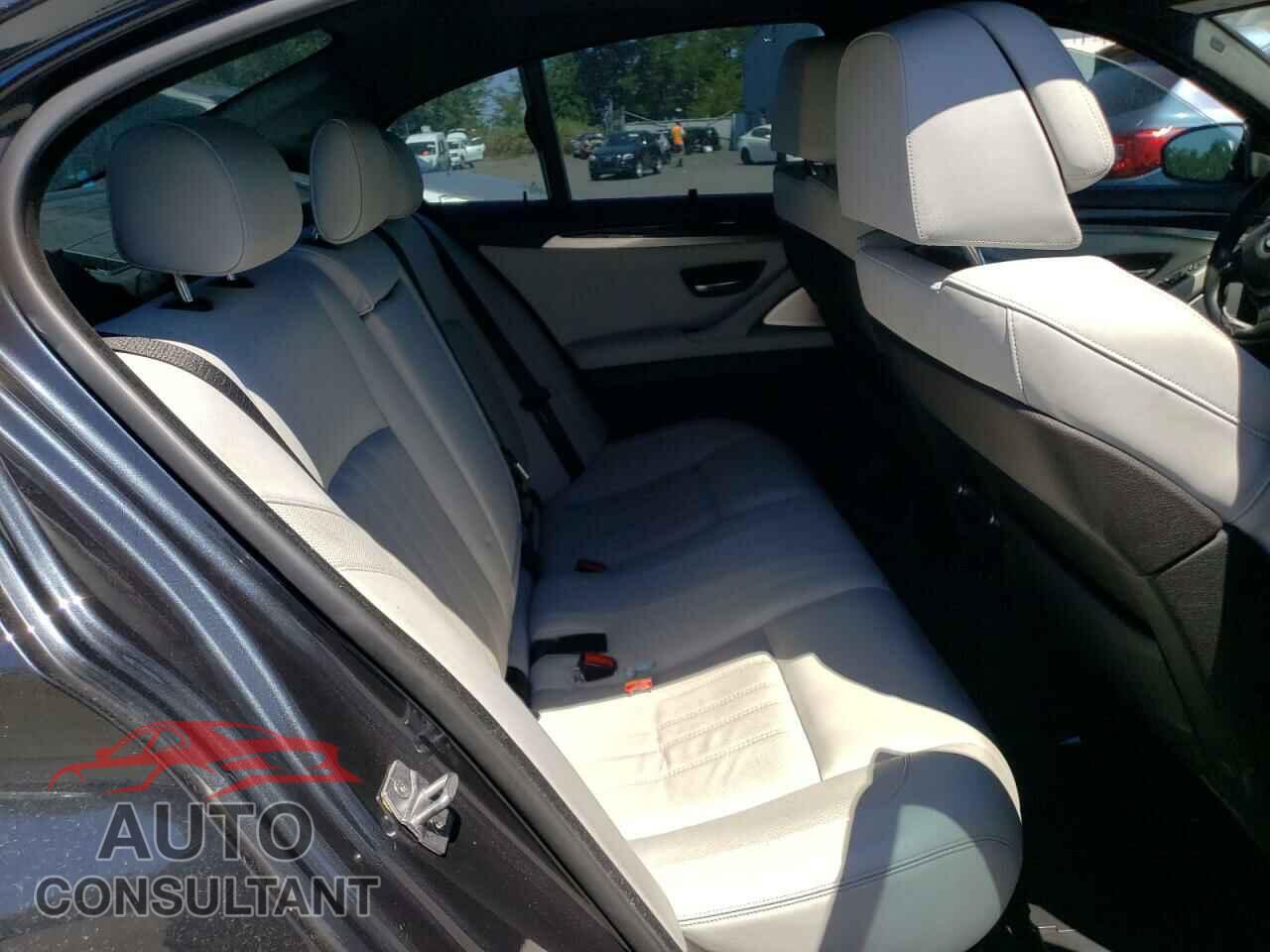 BMW M5 2013 - WBSFV9C50DC774172