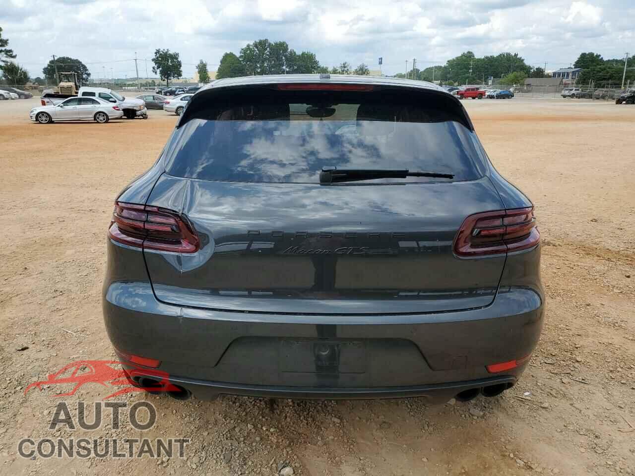 PORSCHE MACAN 2018 - WP1AG2A57JLB60509