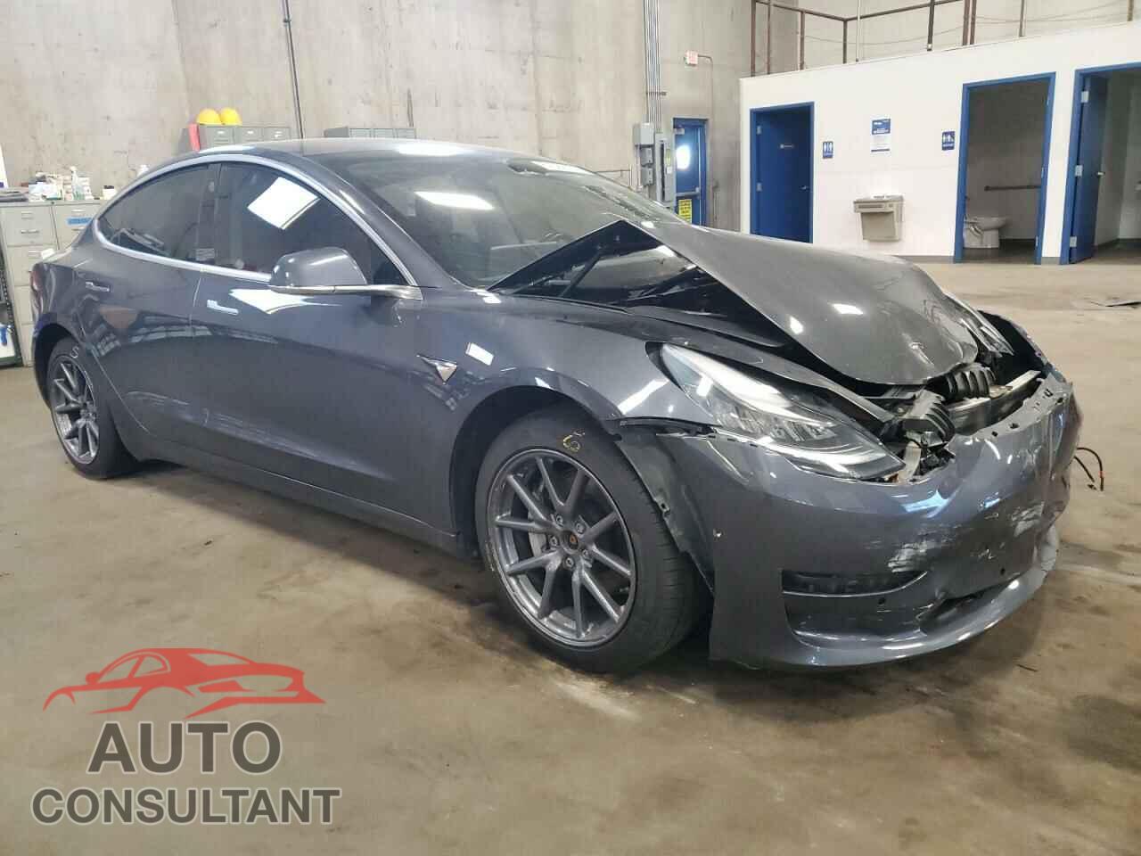 TESLA MODEL 3 2018 - 5YJ3E1EB0JF077193