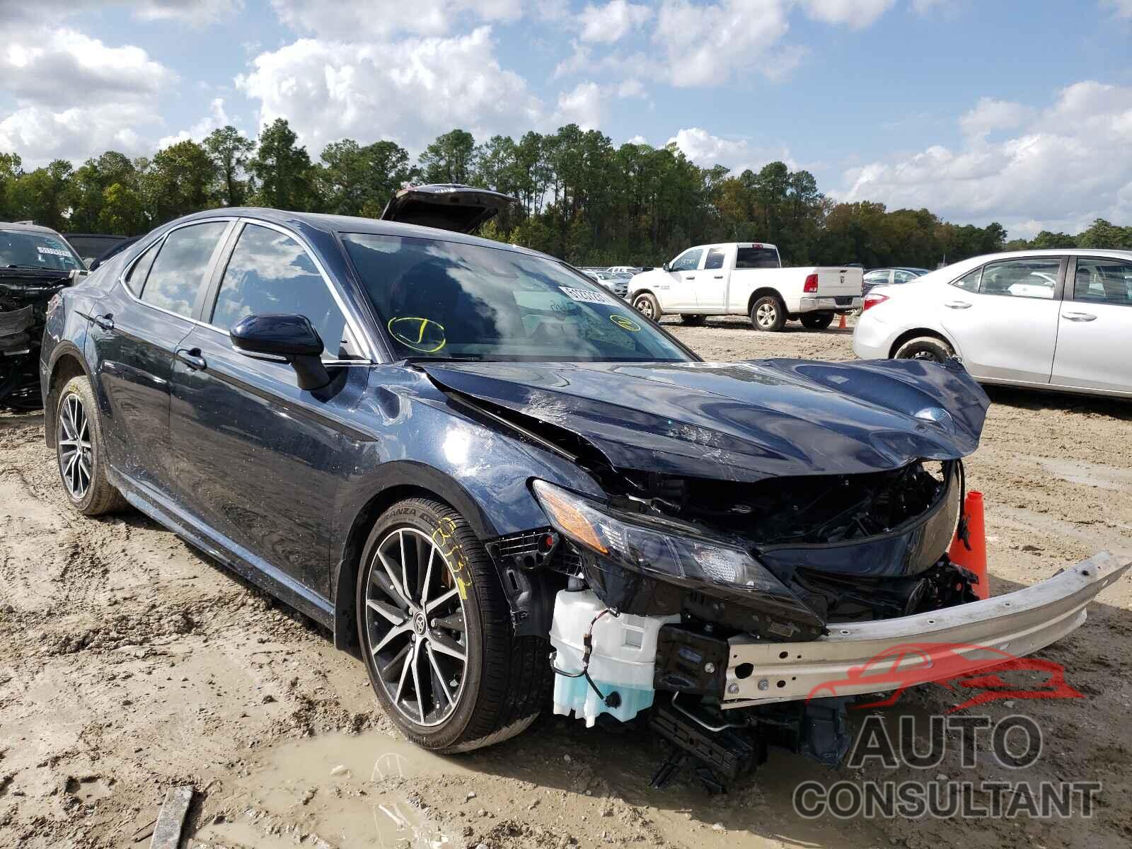 TOYOTA CAMRY 2021 - 4T1T11AK4MU435758