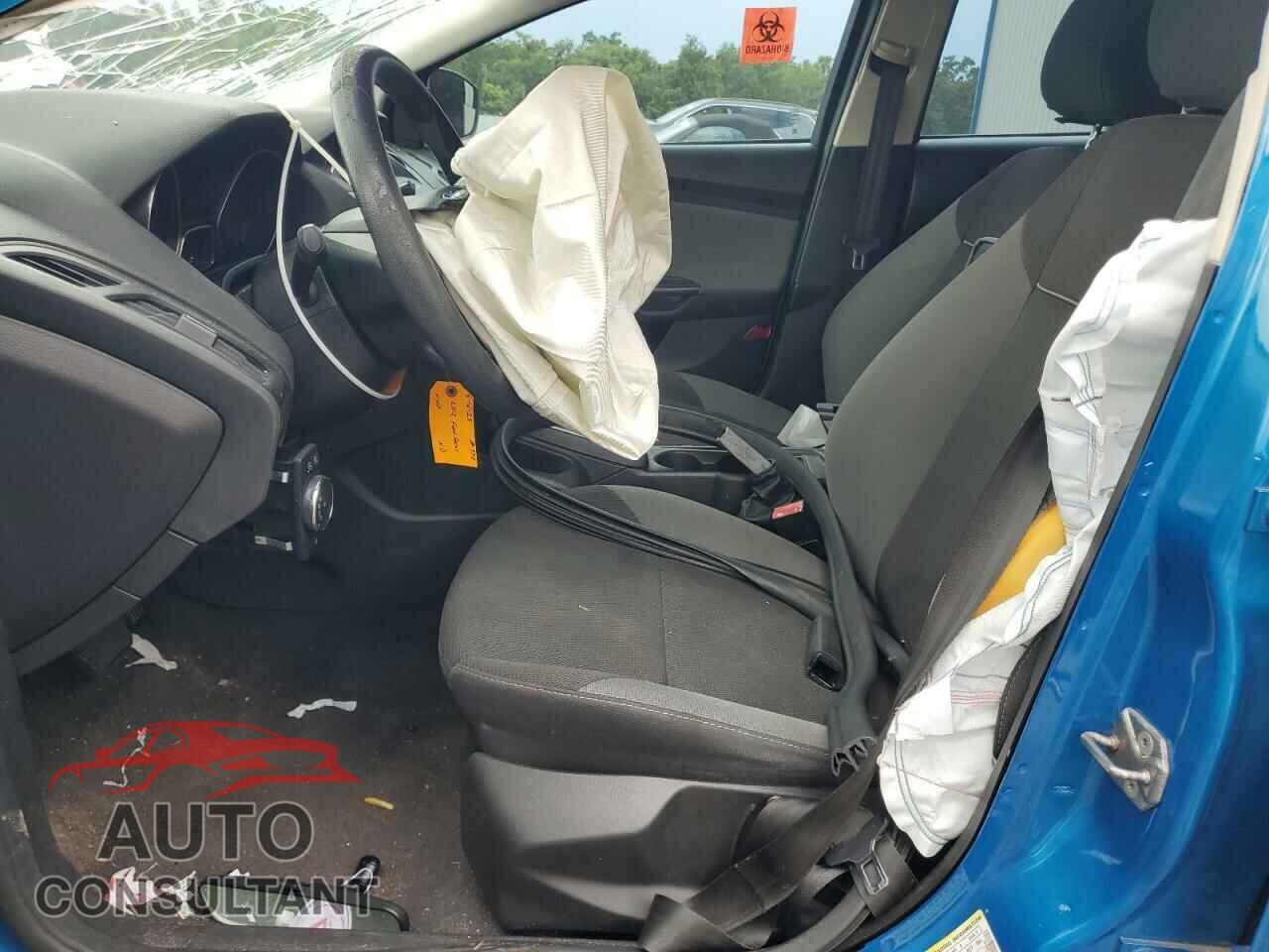 FORD FOCUS 2012 - 1FAHP3K24CL457241