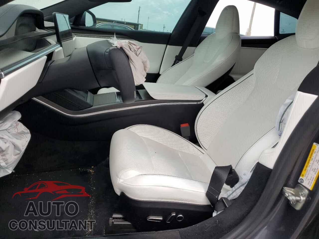 TESLA MODEL S 2021 - 5YJSA1E64MF452324