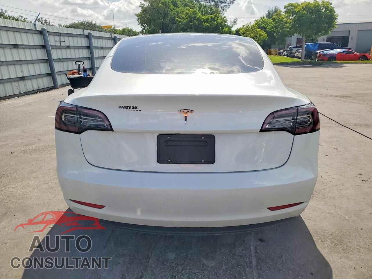 TESLA MODEL 3 2023 - 5YJ3E1EA7PF401496