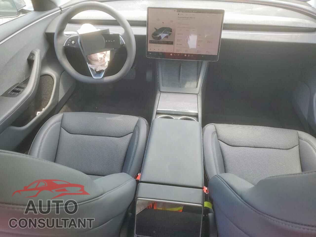 TESLA MODEL 3 2026 - 5YJ3E1EA2TF205606