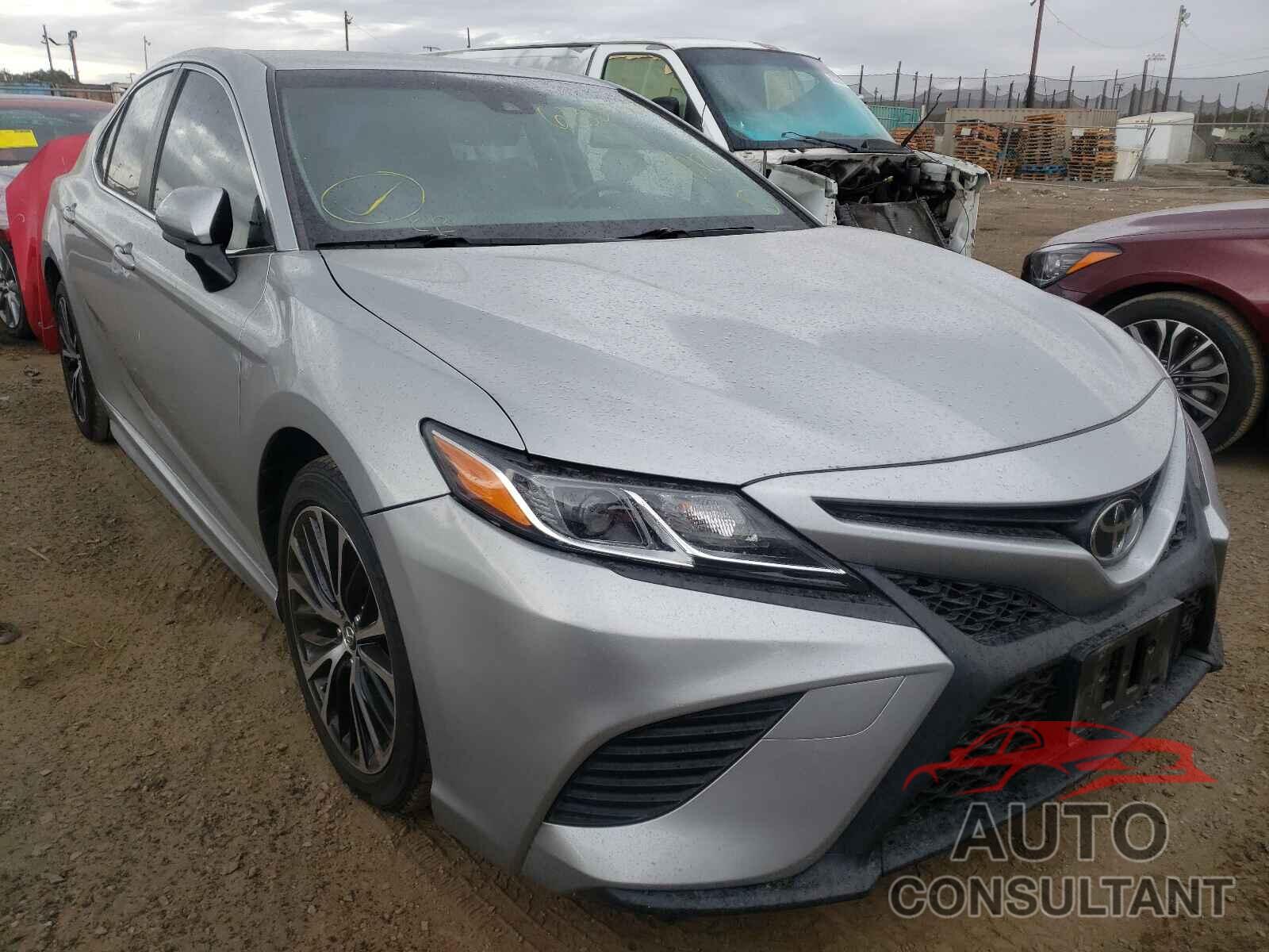 TOYOTA CAMRY 2018 - JTNB11HKXJ3030068