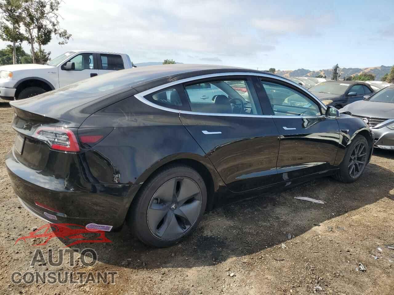TESLA MODEL 3 2018 - 5YJ3E1EA1JF018774