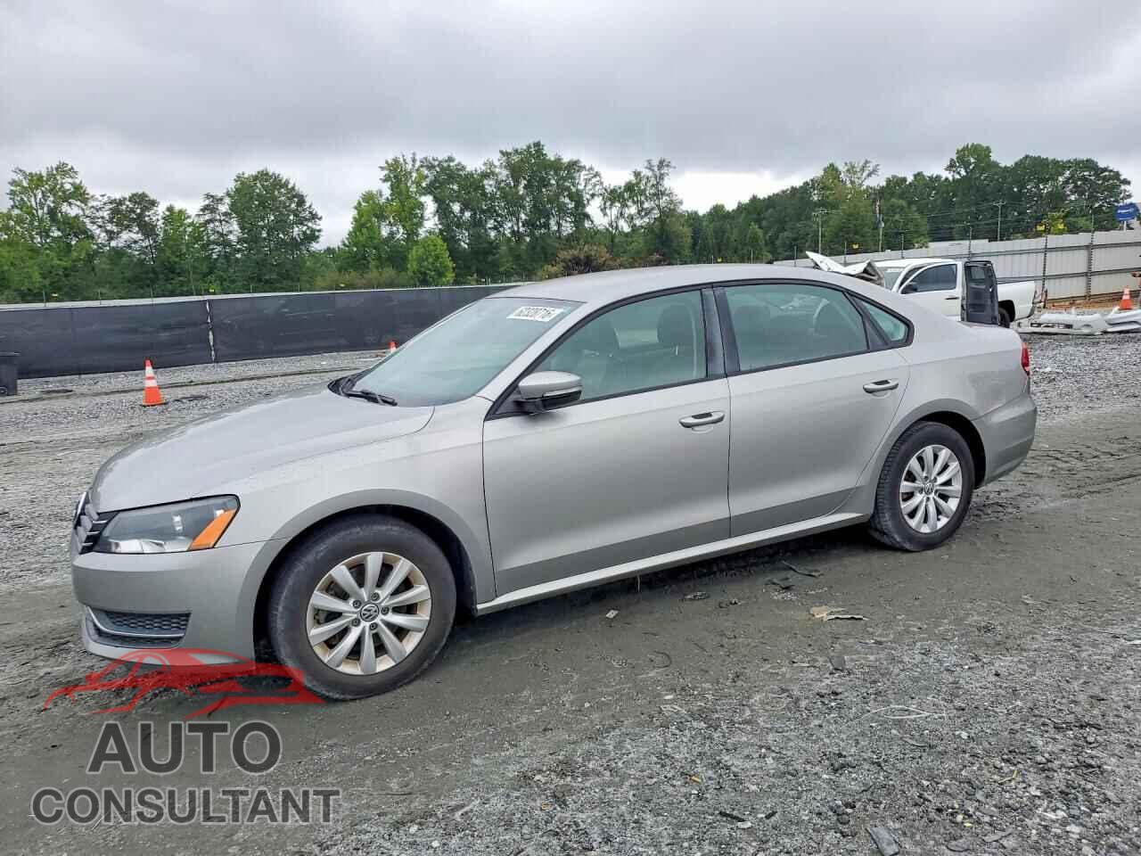 VOLKSWAGEN PASSAT 2014 - 1VWAT7A33EC065666