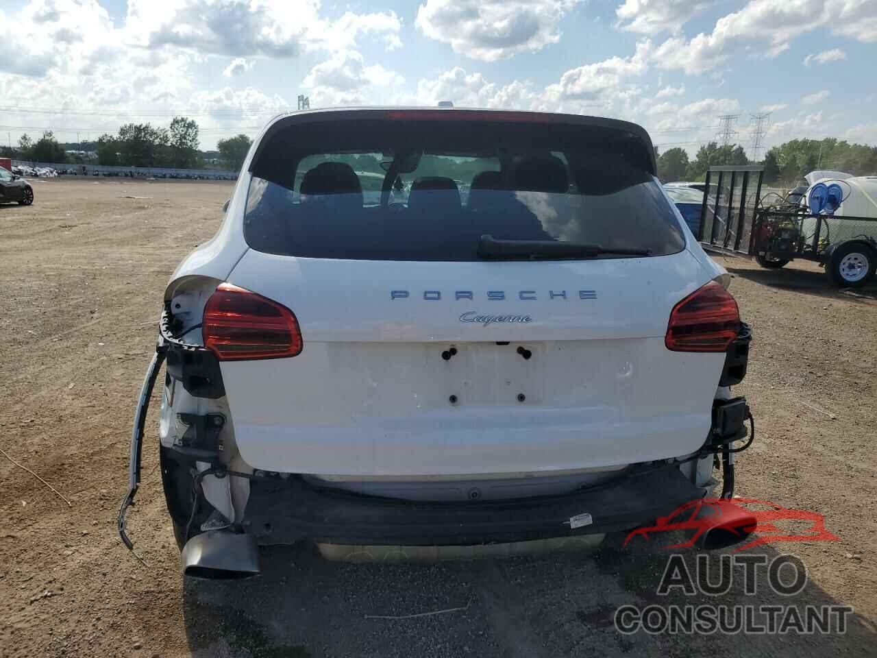 PORSCHE CAYENNE 2017 - WP1AA2A21HKA82221