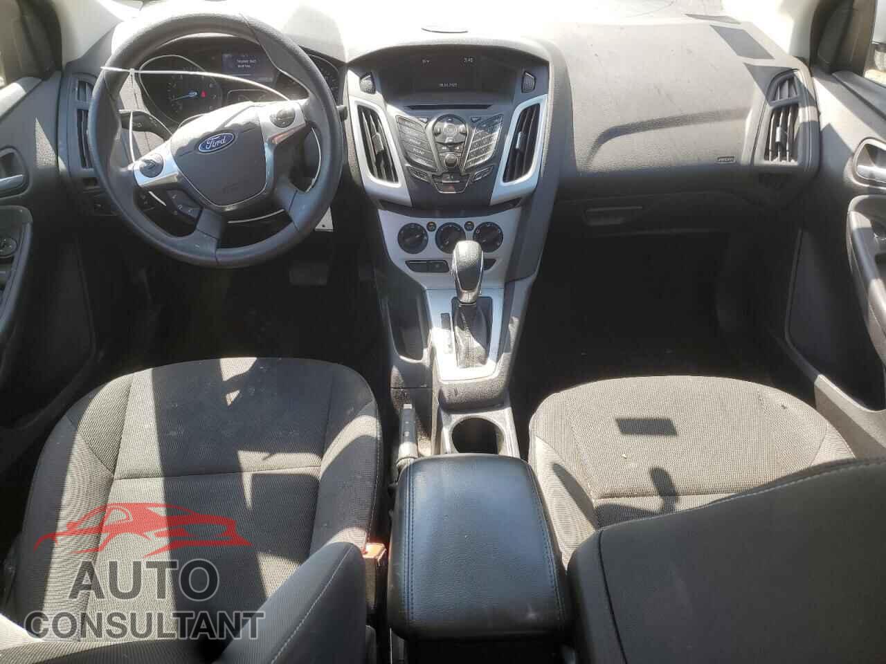 FORD FOCUS 2014 - 1FADP3F2XEL388194